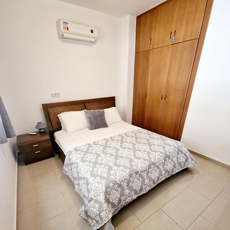 Ground Floor One Bedroom Apartment B2, 3 Pools, Free Wifi 佩亚 外观 照片