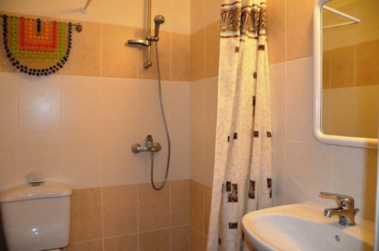 Ground Floor One Bedroom Apartment B2, 3 Pools, Free Wifi 佩亚 外观 照片